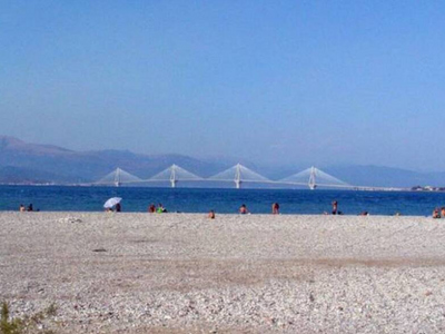 Πάτρα: Ήθελε να κολυμπήσει από την Πλαζ ...