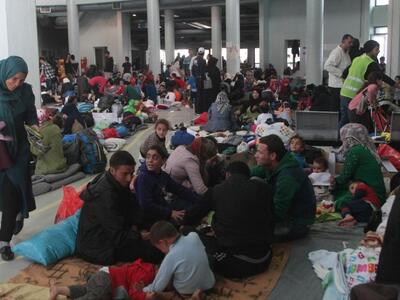 Μειώθηκαν σε 2.135 οι πρόσφυγες στο λιμά...