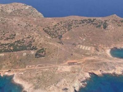 Ενοικιάζονται η Μακρόνησος και οι Φλέβες 