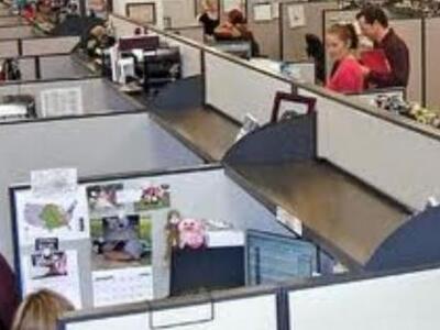 Ποιοι είναι οι κατώτατοι μισθοί και τα κ...