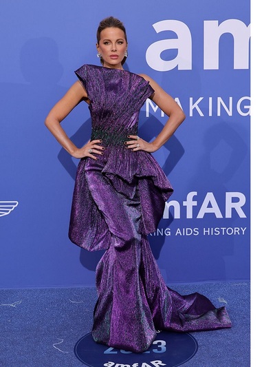 Kέιτ Μπέικινσειλ με Tony Ward