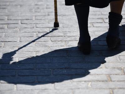 Πάτρα: Ανήλικοι επιτέθηκαν σε ηλικιωμένη...