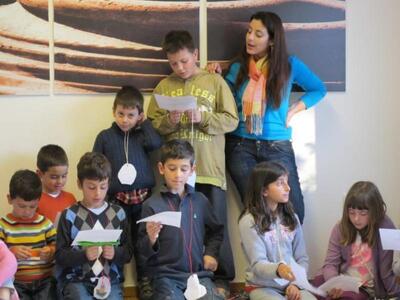 Θεατρικό παιχνίδι βασισμένο στο βιβλίο -...