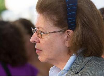 Μενδώνη: «Πιθανότατα το τρίτο πρόσωπο στ...