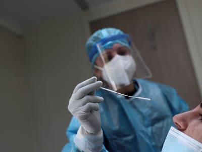 Κορωνοϊός: Πέθαναν μαζί πατέρας και γιος 