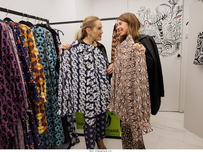 ΤΖΕΝΗ ΜΠΟΤΣΗ, ΣΙΑ ΞΑΝΑΛΑΤΟΥ