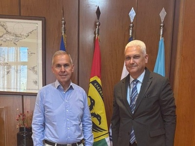 Συνάντηση του Φωκίωνα Ζαΐμη με τον Υφυπο...