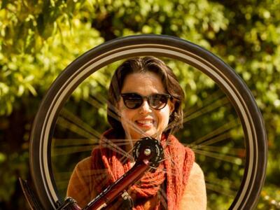 Άννα Γόγολα: Μια ζωή σε δυο ρόδες- Χρησι...