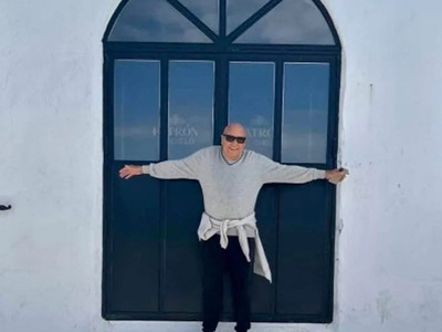 Πέθανε ο «βασιλιάς της Μυκόνου» - Θλίψη ...