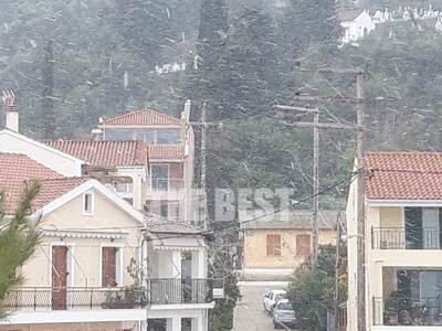 Κεφαλονιά: Στα λευκά το νησί - Προβλήματ...