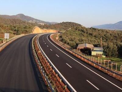 Ιόνια Οδός: Το έργο  που παραμένει σε χε...