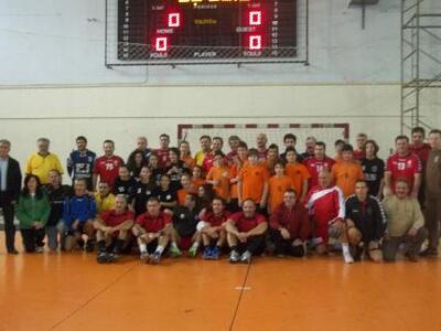 Χάντμπολ: Θαύμασαν τους βετεράνους οι μι...