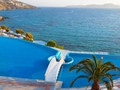 Στο σφυρί βγαίνουν από την Εφορία 1.500 ...