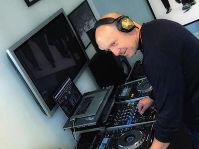 Ένας DJ ο ισχυρός άνδρας της Goldman Sachs!