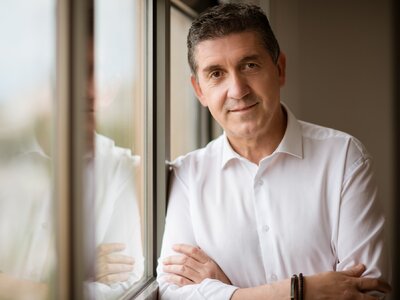 Η πρώτη μεγάλη ανοικτή συγκέντρωση γυναι...