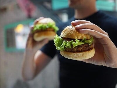 Βρετανία: Βάζει τέλος στις διαφημίσεις junk food