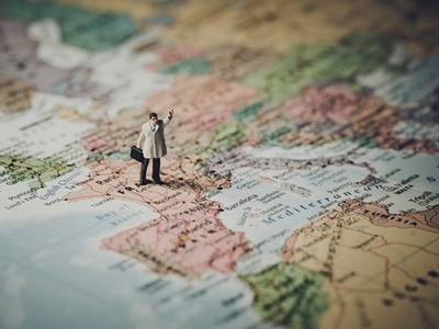 Economist: Μια νέα εποχή - πιο κατακερμα...