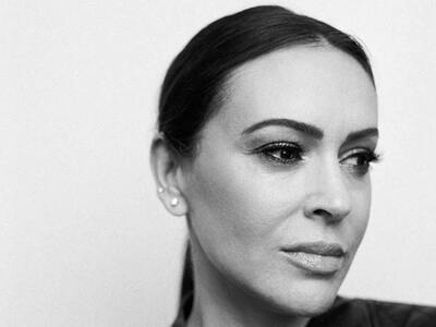 Σε "σεξουαλική απεργία" καλεί ...