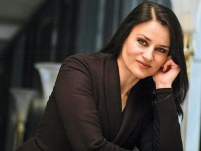 Η Καριοφυλλιά Καραμπέτη στις Αριστοφανικές "Νεφέλες" που μετά την Επίδαυρο θα έρθουν και Πάτρα.