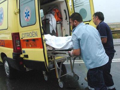 Τροχαίο στο Αίγιο- Tραυματίστηκαν πατέρας και κόρη