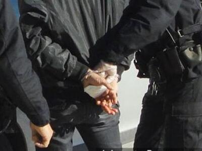 Πρέβεζα: Άρπαξε την τσάντα ιδιοκτήτριας ...