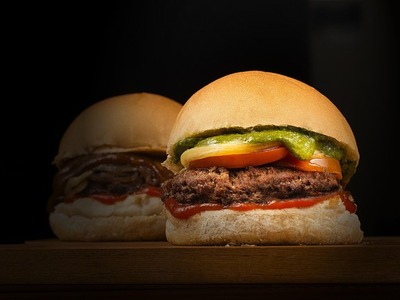Έρευνα: Πως το junk food επηρεάζει την ε...