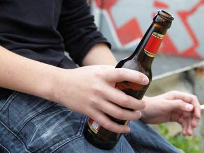 Εφηβεία: πειραματισμοί και ριψοκίνδυνες ...