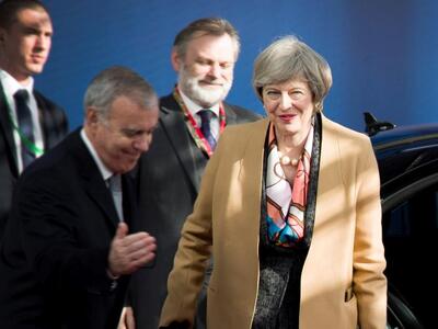 Η πρωθυπουργός Μέι κάλεσε το κοινοβούλιο...