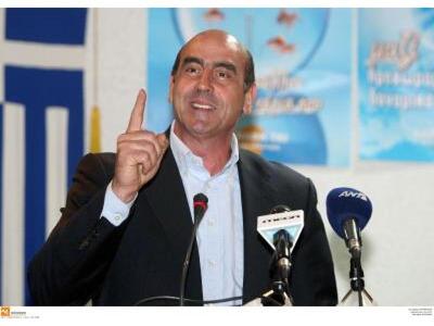 Ανοικτό το ενδεχόμενο να πολιτευτεί με ά...