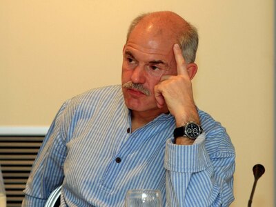 Παπανδρέου: Σκέψεις για ανασχηματισμό εν...