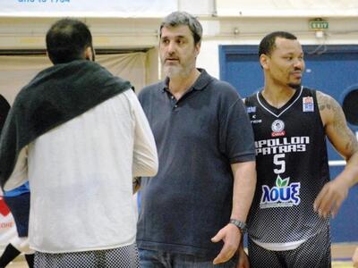 Το τρίτο του παιδί περιμένει ο Νίκος Οικονόμου