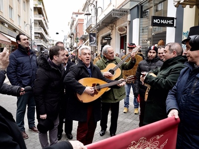 Οι Τραγουδιστάδες τση Ζάκυνθος έκαναν πε...