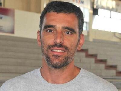 Παράπονα για τη διαιτησία από τον Απόλλω...