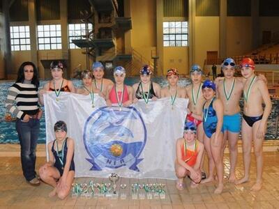 Κολύμβηση: Με 33 μετάλλια η ΝΕΠ στην Τρίπολη