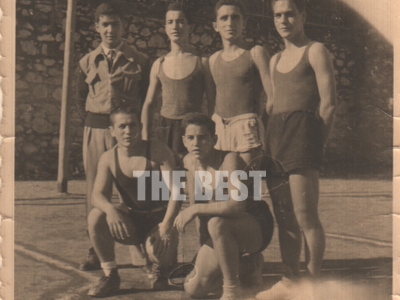 Οι μπασκετμπολίστες της 8ης τάξης του Β'...