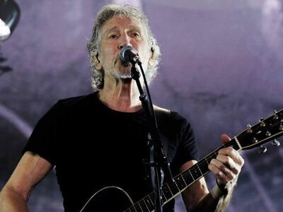 Ο Roger Waters καλεί την Κατερίνα Ντούσκ...