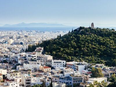 “Βραχνάς” η στέγαση: 1 στους 3 δεν μπορε...