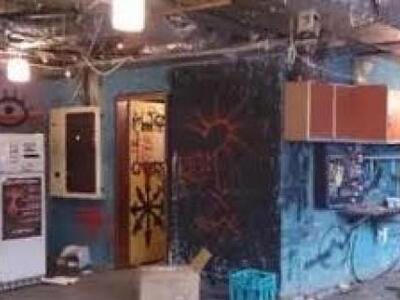Πάτρα:  Κατάληψη στο Super B από αντεξου...