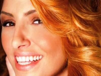 Η Έλενα Παπαρίζου επιβεβαίωσε ότι παντρεύεται!