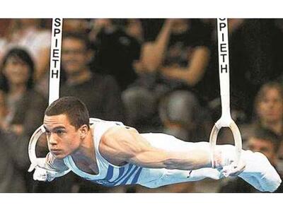 Γυμναστική: Στην κορυφή του κόσμου Πετρο...