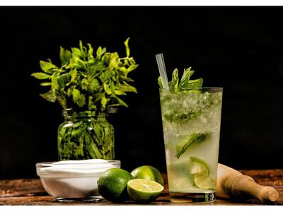 "Χαμός" με τα κοκτέηλ και στην...