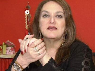 Στην εντατική η γνωστή αστρολόγος Βιργινία Λεούση