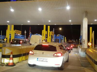 Αυξημένη η κίνηση στη Γέφυρα Ρίου Αντιρρ...