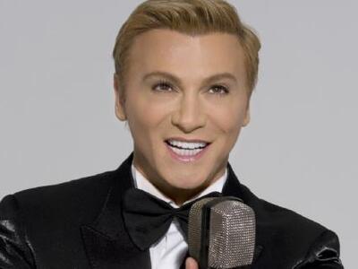 Έγινε της ...αποτρίχωσης με τον Τάκη Ζαχ...