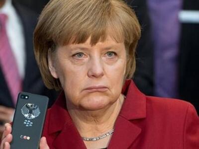 Παρακολουθούσαν τη Μέρκελ από την αμερικ...