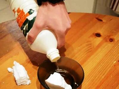 Τι θα συμβεί αν βουτήξουμε φελιζόλ μέσα ...