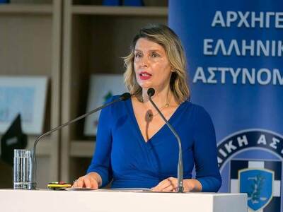 Η εξομολόγηση της Παπακώστα για τον...&q...