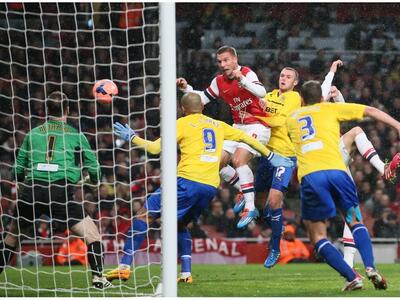 Ποδόσφαιρο: Άνετη επικράτηση της Άρσεναλ...