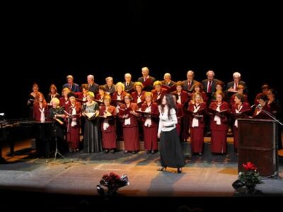 Δείτε στιγμιότυπα από την 4η Χορωδιακή Σ...