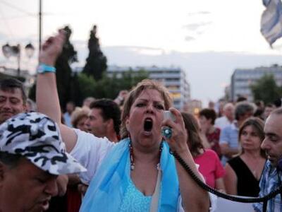 Πάτρα: Ραντεβού στο Σύνταγμα δίνουν το α...